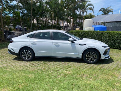 2026 Hyundai Sonata Hybrid Blue