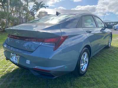 2022 Hyundai Elantra SE