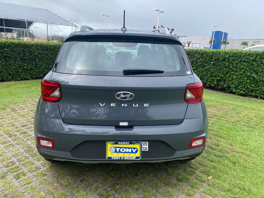 2026 Hyundai Venue SEL w/Two-Tone Roof