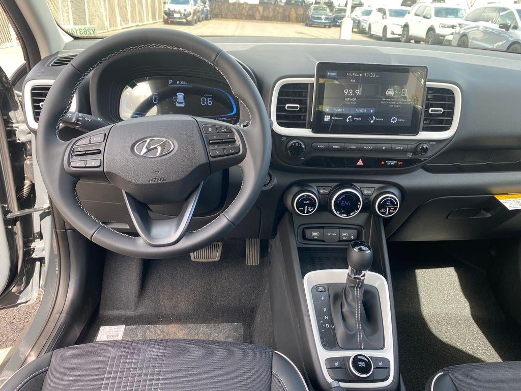 2026 Hyundai Venue SEL w/Two-Tone Roof