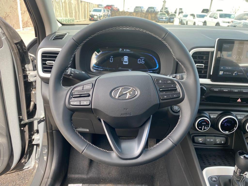 2026 Hyundai Venue SEL w/Two-Tone Roof