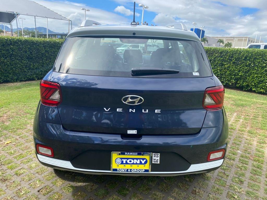 2026 Hyundai Venue SEL w/Two-Tone Roof