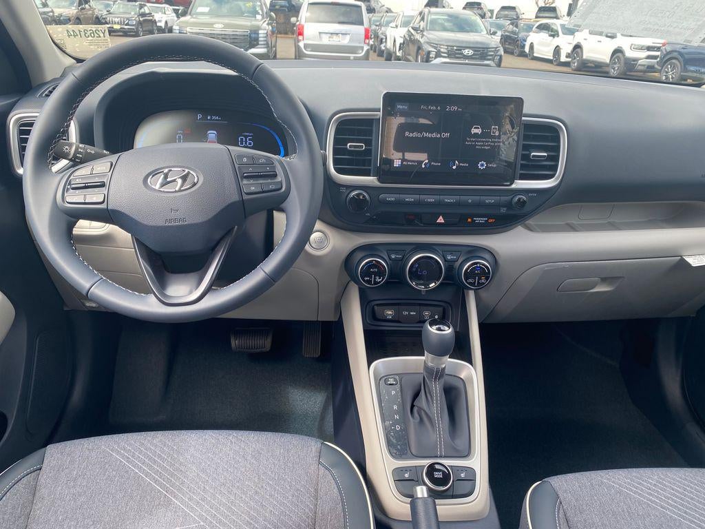 2026 Hyundai Venue SEL w/Two-Tone Roof