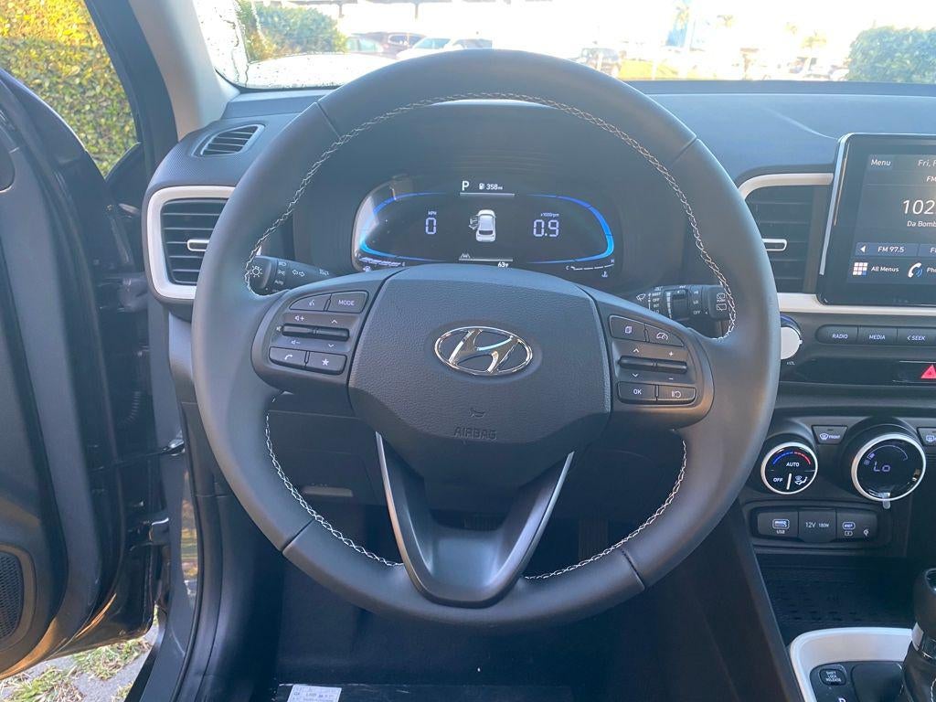 2026 Hyundai Venue SEL w/Two-Tone Roof