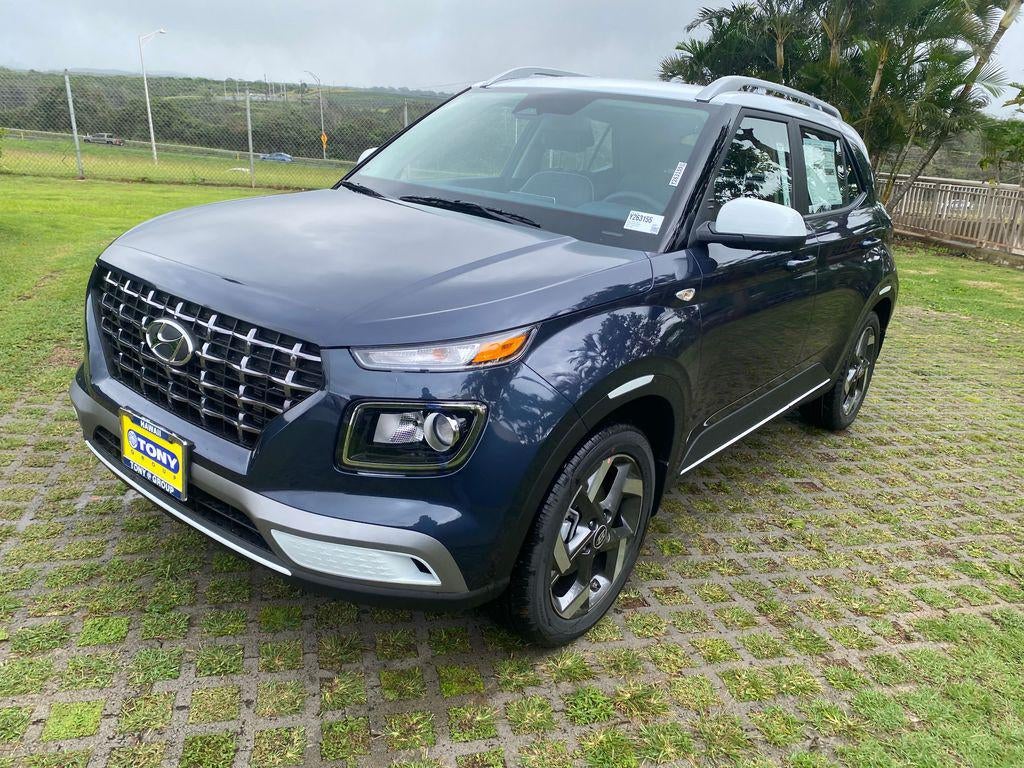 2026 Hyundai Venue SEL w/Two-Tone Roof