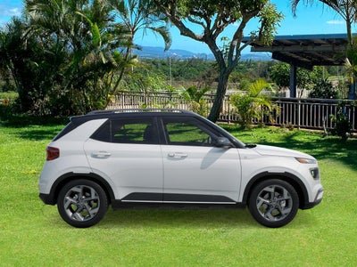 2026 Hyundai Venue SEL w/Two-Tone Roof