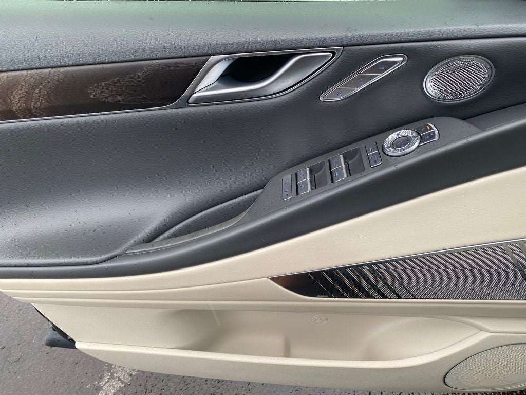 2023 Genesis G80 2.5T