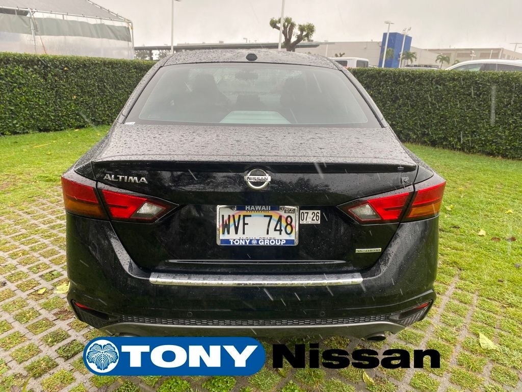 2021 Nissan Altima 2.0 SR