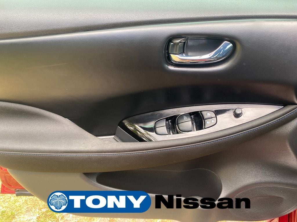 2025 Nissan LEAF SV Plus