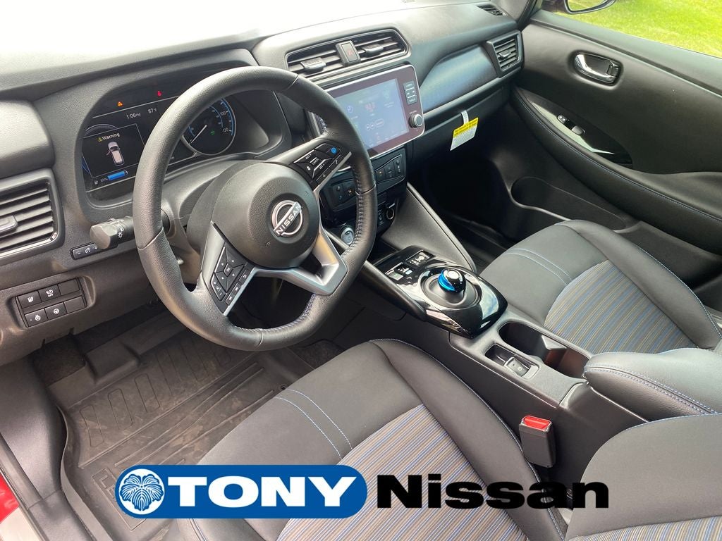 2025 Nissan LEAF SV Plus