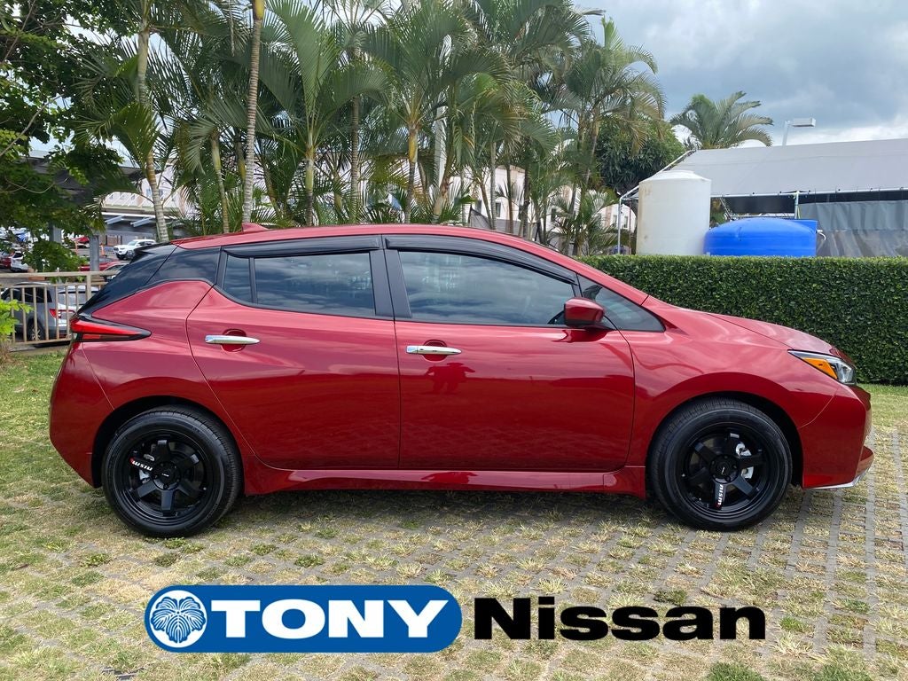 2025 Nissan LEAF SV Plus