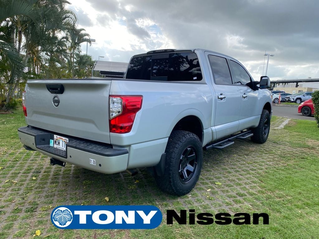 2021 Nissan Titan SV