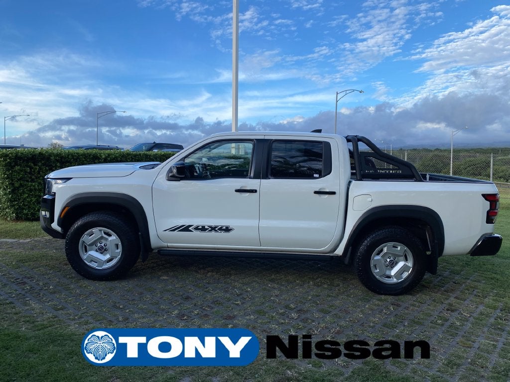 2024 Nissan Frontier SV