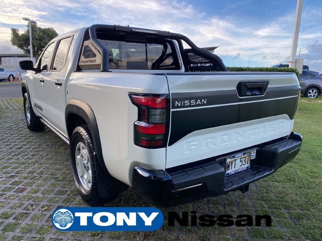 2024 Nissan Frontier SV