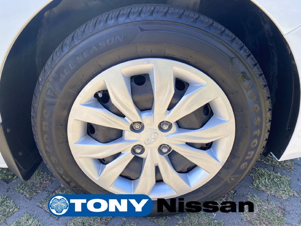 2022 Hyundai Accent SE