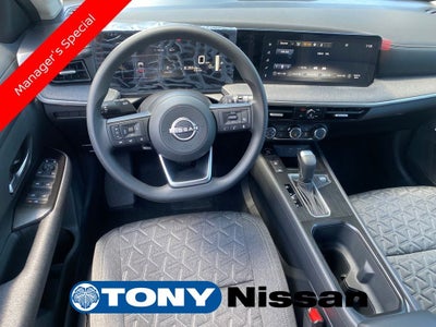 2025 Nissan Kicks SV