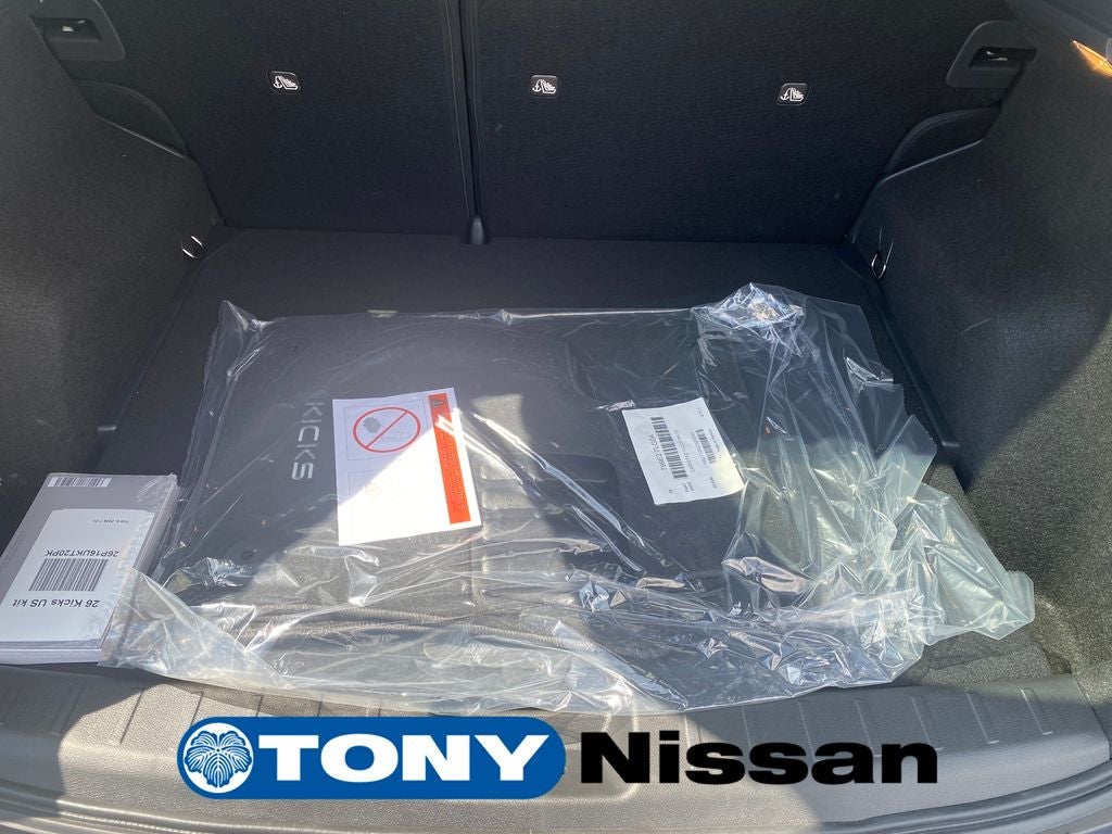 2026 Nissan Kicks SV