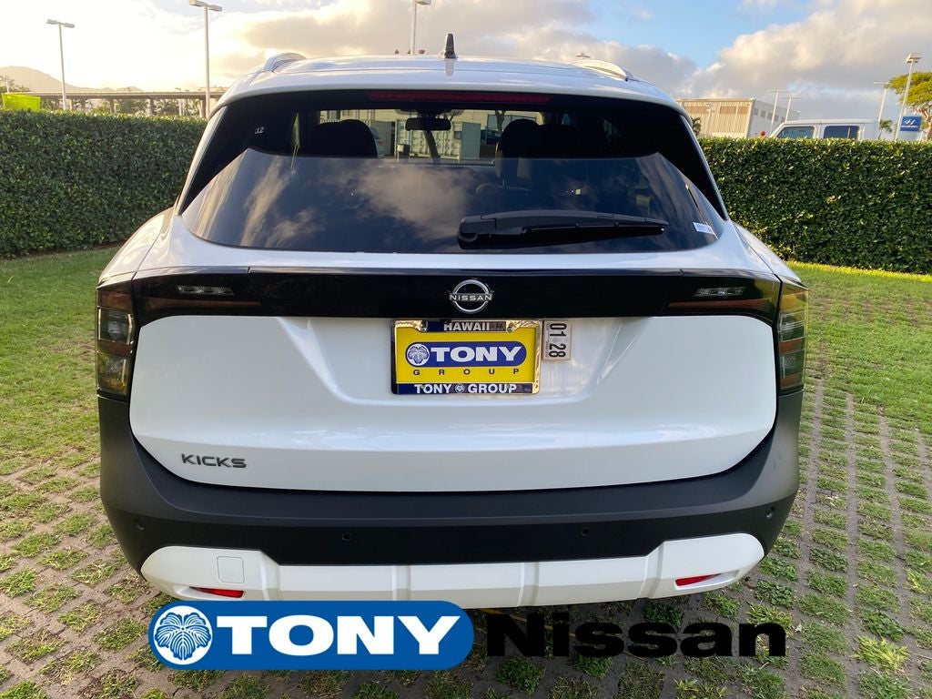 2026 Nissan Kicks SV