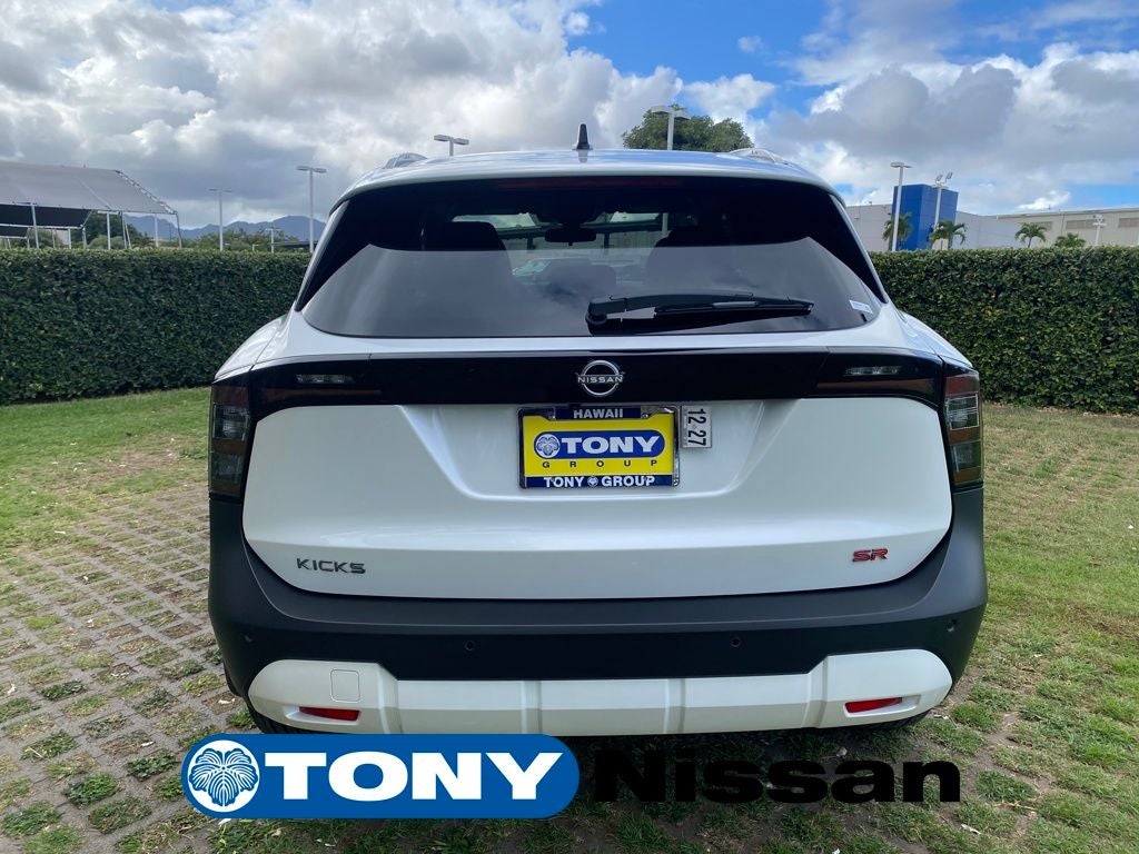 2026 Nissan Kicks SR