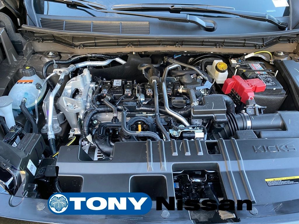 2026 Nissan Kicks SR