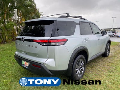 2024 Nissan Pathfinder SV