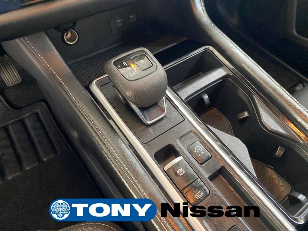 2023 Nissan Pathfinder SV