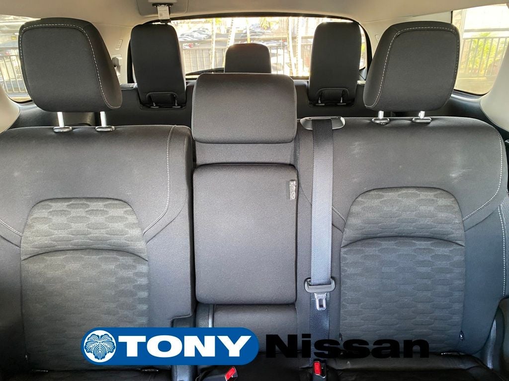 2023 Nissan Pathfinder SV