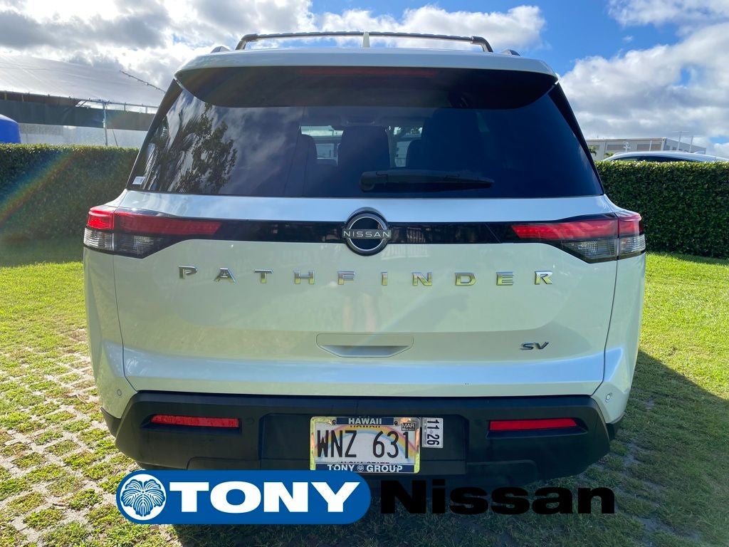 2023 Nissan Pathfinder SV