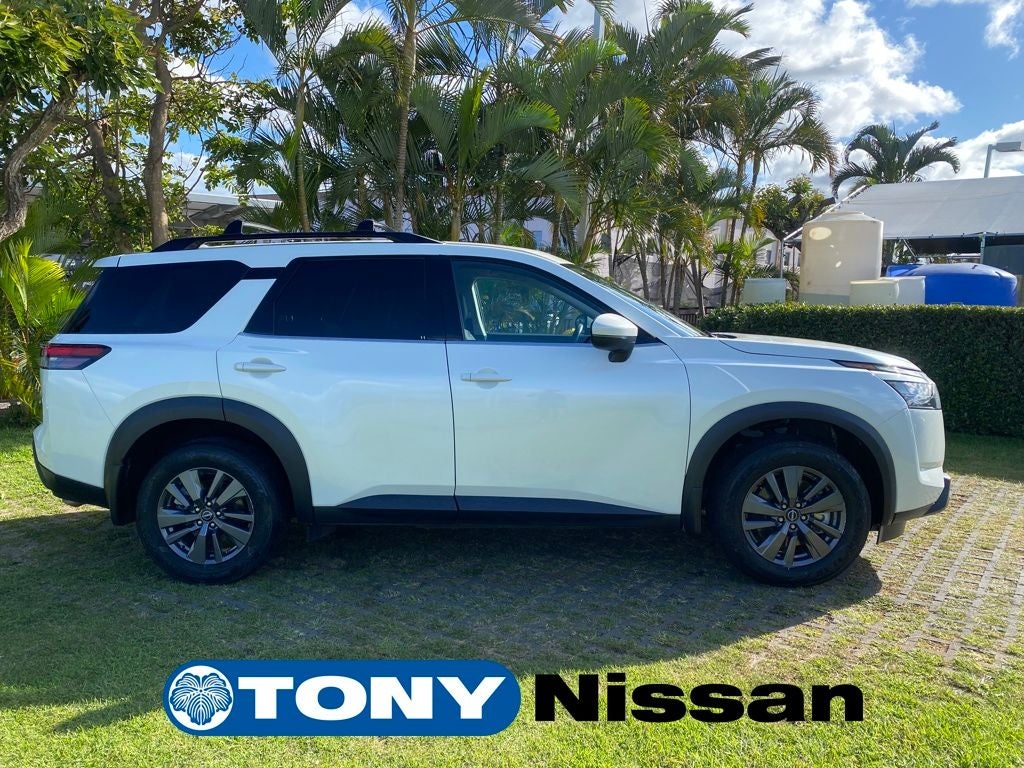 2023 Nissan Pathfinder SV