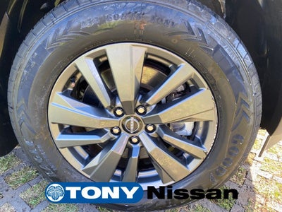 2023 Nissan Pathfinder SV