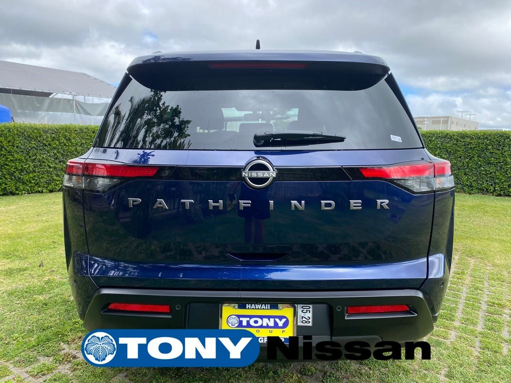 2026 Nissan Pathfinder SV