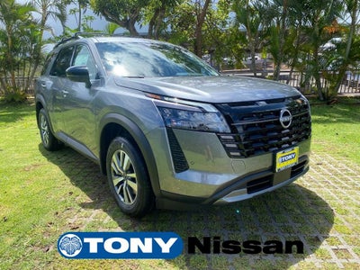 2026 Nissan Pathfinder SL