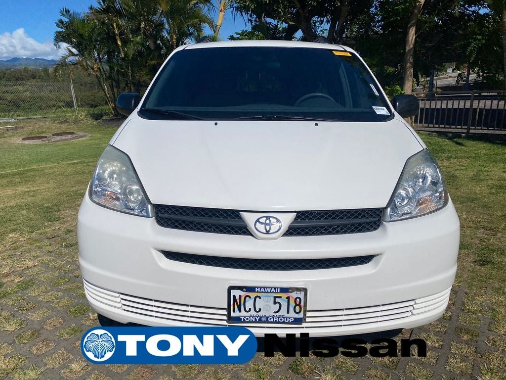 2004 Toyota Sienna CE