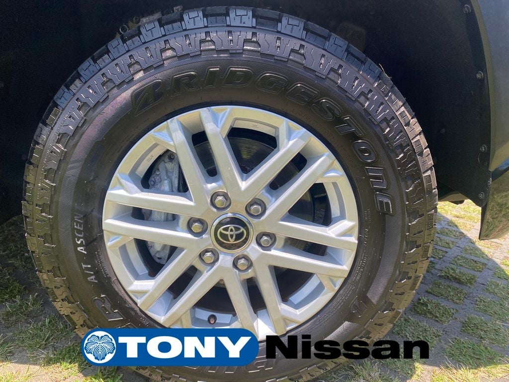 2022 Toyota Tundra SR5