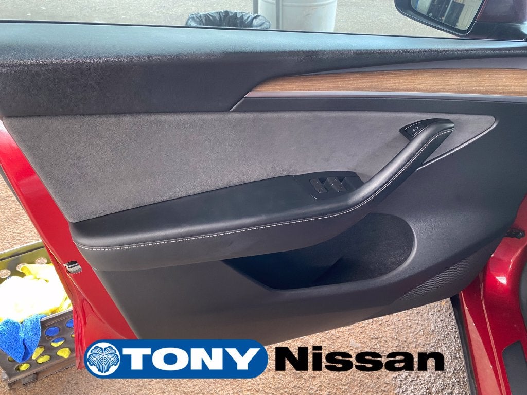 2024 Tesla Model Y Performance