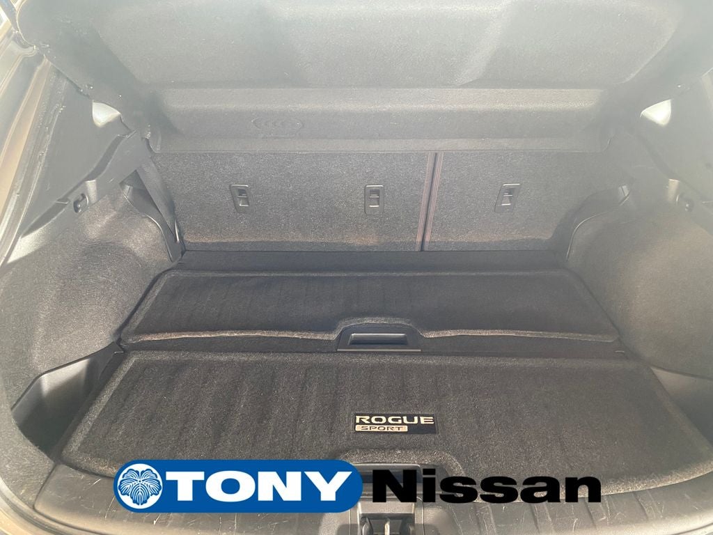 2020 Nissan Rogue Sport SV