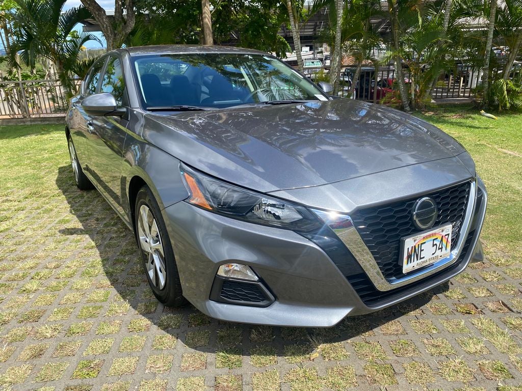 2022 Nissan Altima Base