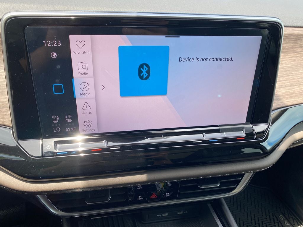 2026 Volkswagen Atlas Base