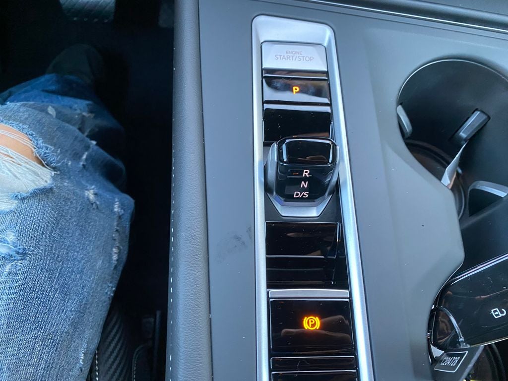 2026 Volkswagen Atlas Cross Sport 2.0T SE