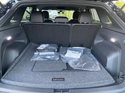 2026 Volkswagen Atlas Cross Sport 2.0T SE