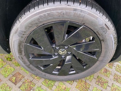 2024 Volkswagen Atlas Cross Sport Base