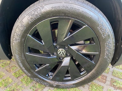 2024 Volkswagen Atlas Cross Sport Base