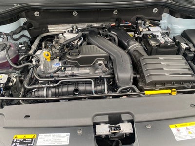 2026 Volkswagen Taos 1.5T SE Black