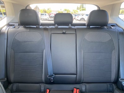2027 Volkswagen Taos 1.5T SE Black