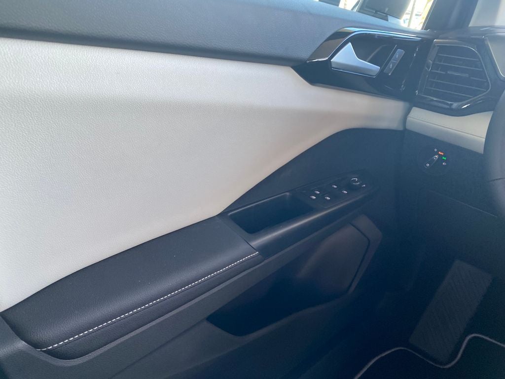 2026 Volkswagen Taos Base