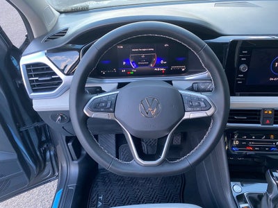 2026 Volkswagen Taos SE FWD