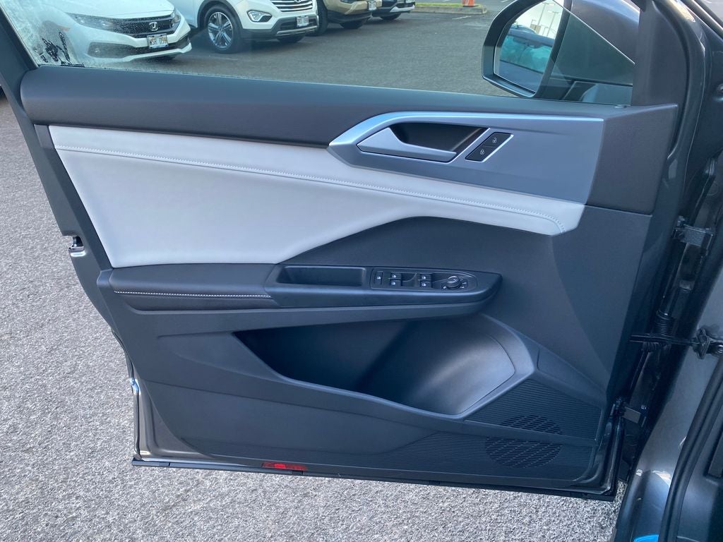 2026 Volkswagen Taos SE FWD