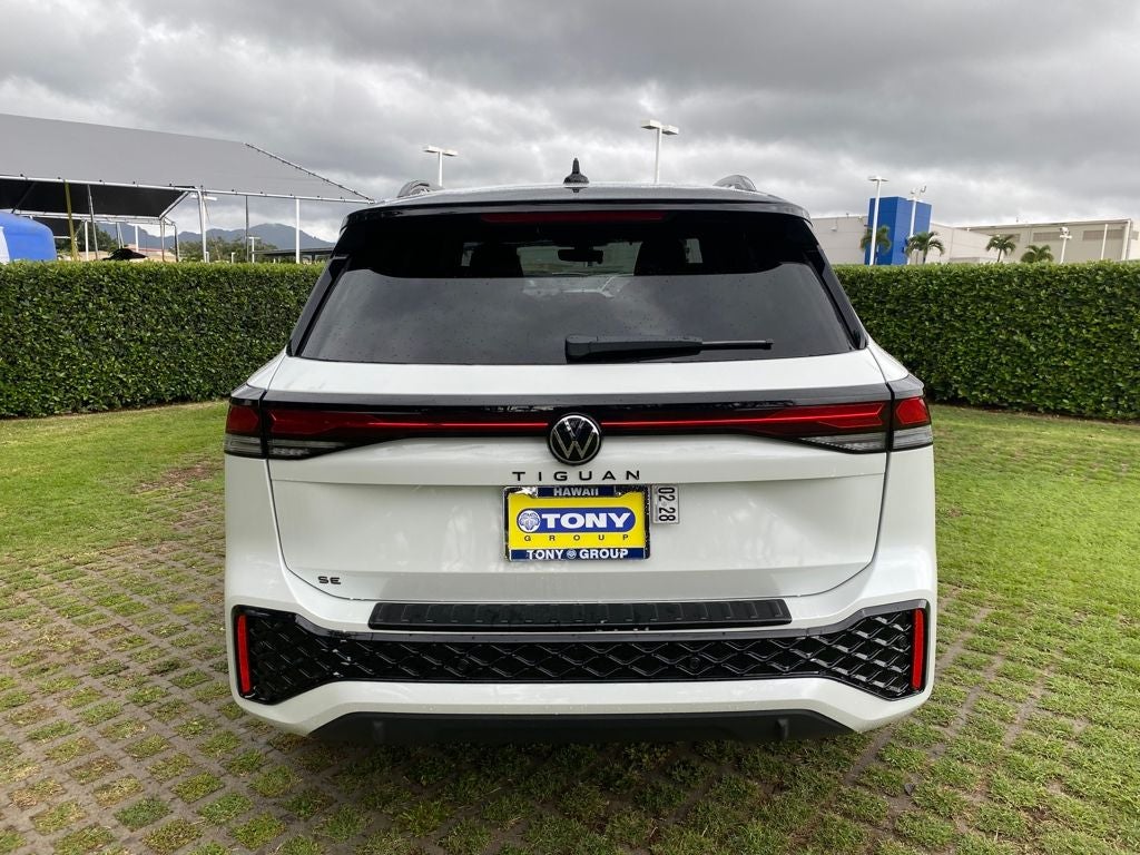 2026 Volkswagen Tiguan 2.0T SE R-Line Black