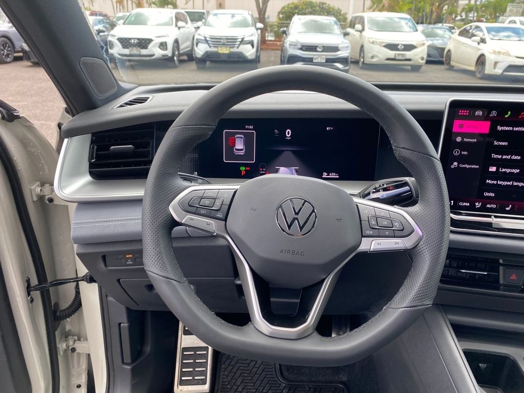 2026 Volkswagen Tiguan 2.0T SE R-Line Black