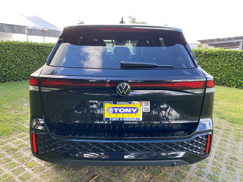 2026 Volkswagen Tiguan 2.0T SE R-Line Black